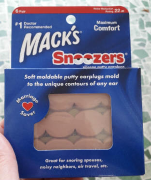 noise blocking macks snoozers