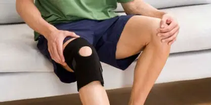can you sleep with knee sleeve